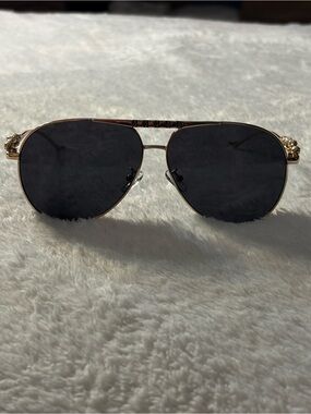 Brand new !! Gold Frame Black Lens Men’s Aviator Shorts Accessory